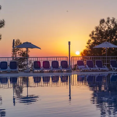 Garcia & Oludeniz