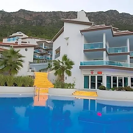 Garcia & Oludeniz