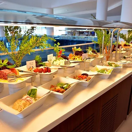 Garcia & Szálloda 5*